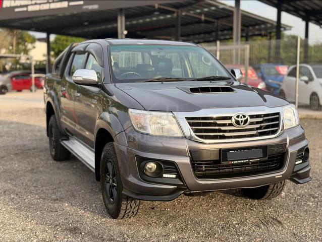 2015 Toyota HILUX 2.5 G TRD SPORTIVO MY14 KUN25R - 1