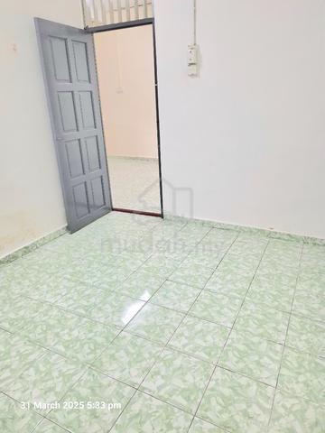 Rumah Untuk Disewa Di Ayer Tawar 3
