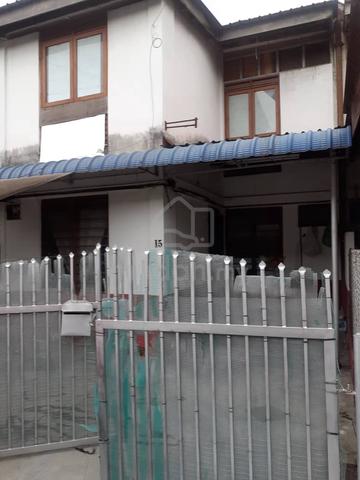 Taman Sembilang Rent House 1