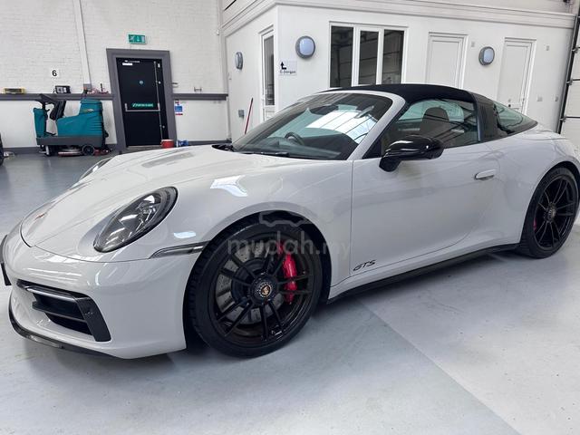 2023 Porsche 911 (992.1) Targa 4 GTS - 1