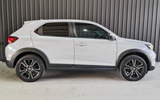 Honda WR-V 1.5 RS (A) 1 LADY OWNER FSR U/WRTY 2028 - 3