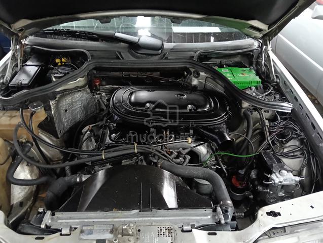 Mercedes Benz 230E vintage 35 yrs 8k new Engine ok - 5