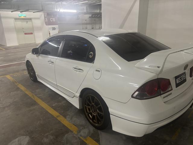 Honda CIVIC FD 2.0 i-VTEC (A) - 5