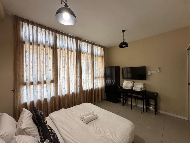 Centrestage Designer Suite 1