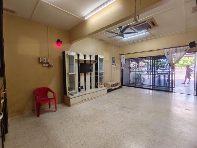 Taman Kota Permai Single Storey Semi- D House Unit For Rent 1