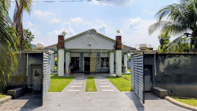 Biggest Single Storey Bunglow House with Big Land for sale Full Loan 1