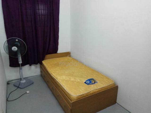 Bilik Kecil Gugusan Semarak - Tingkat 1 - Single Room 1
