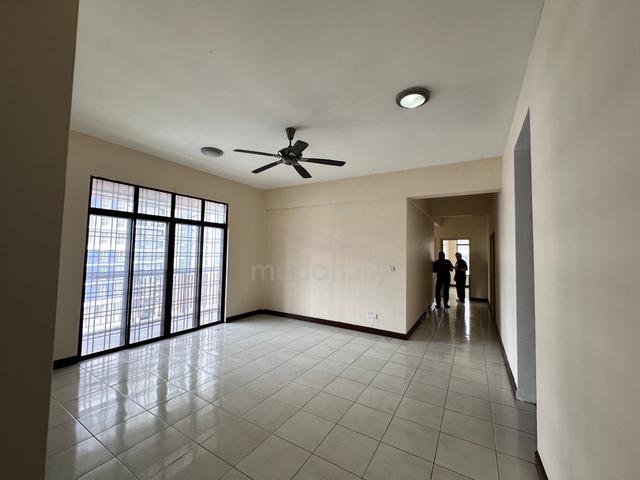 Diamond Residences 1