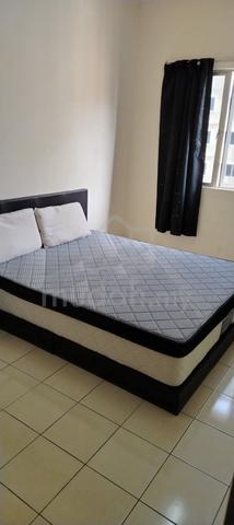 Single/Medium/Master Room,Female, Cengal Condo,5Min LRT Salak Selatan 1
