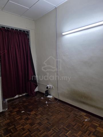room for rental permas jaya 1