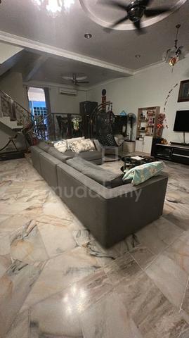 CHEAP * 2 Storey House Taman Serdang Raya Seri Kembangan Selangor 1