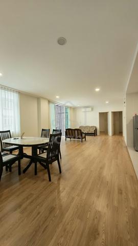 McKenzie Avenue 1