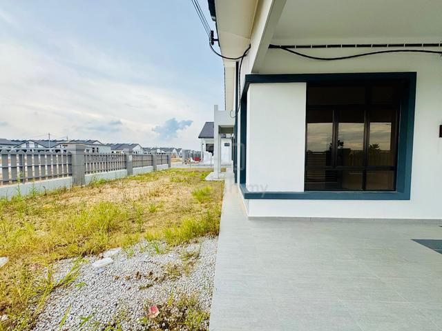 Gated Guard Full Loan Freehold Single Storey House Jasin Serkam Melaka 1
