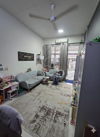 21' x 60' RENOVATED ✨ Single Storey Bukit Naga @ Shah Alam FOR SALE! 1