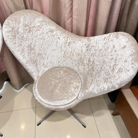 Show House Velvet Swivel Lounge Chair (1 PC) - photo 2 of 4