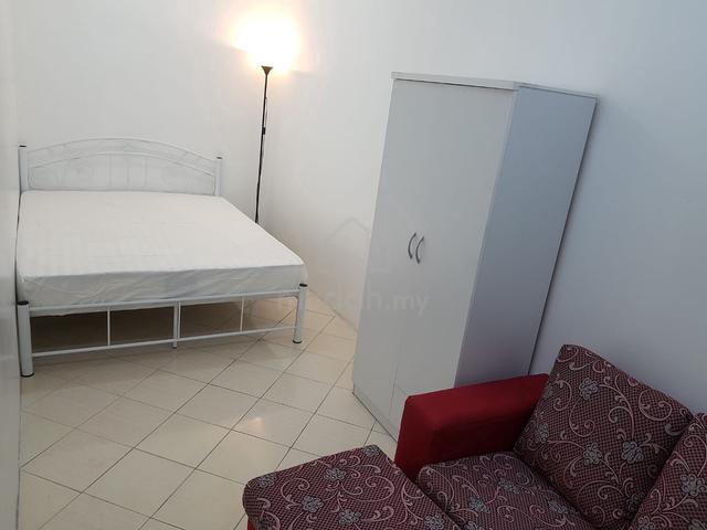 Fully furnished room with aircond at Regency Condominium Klang 1