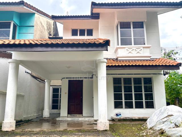 REFURBISHED END-LOT  2-Storey Terrace – Lembah Beringin (Freehold) 1
