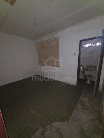 Rumah Teres Dua Tingkat Dijual Bawah Harga Pasaran Direct Owner 1