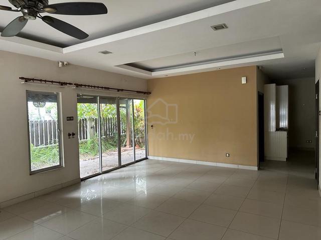 Semi Detached in Lake Edge Kota Kemuning Near Gamuda Walk for Sale 1