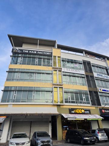 Tun Jugah main Road 3rd Floor Office Space at Chayi Goldland For Rent 1