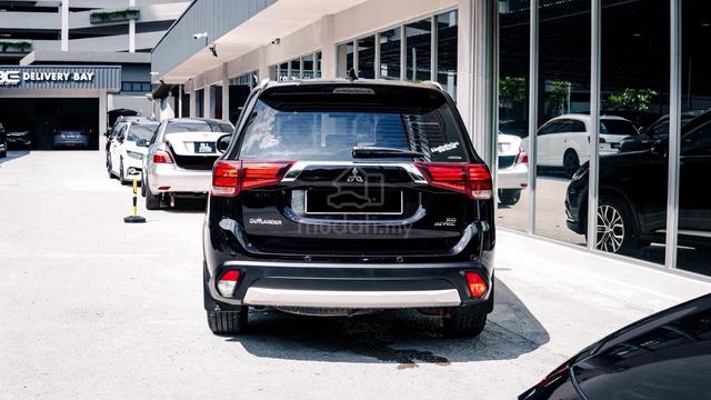 Mitsubishi OUTLANDER 2.0 AWD 2.0L FL 360CAM 2019 - 4
