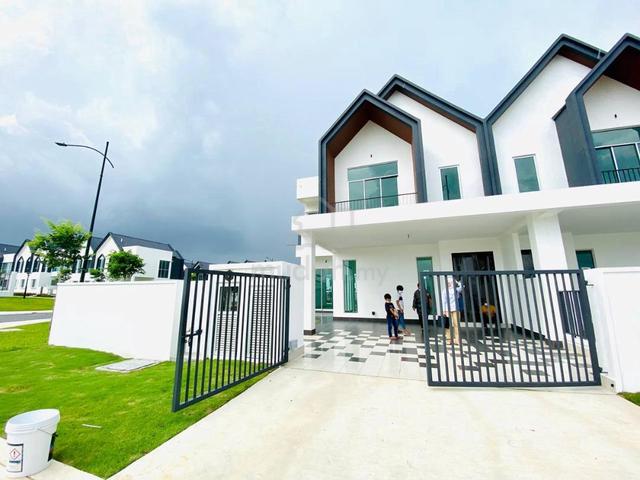 【Sepang 2sty landed Fully Furnished】36 x 70 4bed 4bath 1