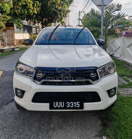 2019 Toyota HILUX 2.4 FACELIFT (M) - 1