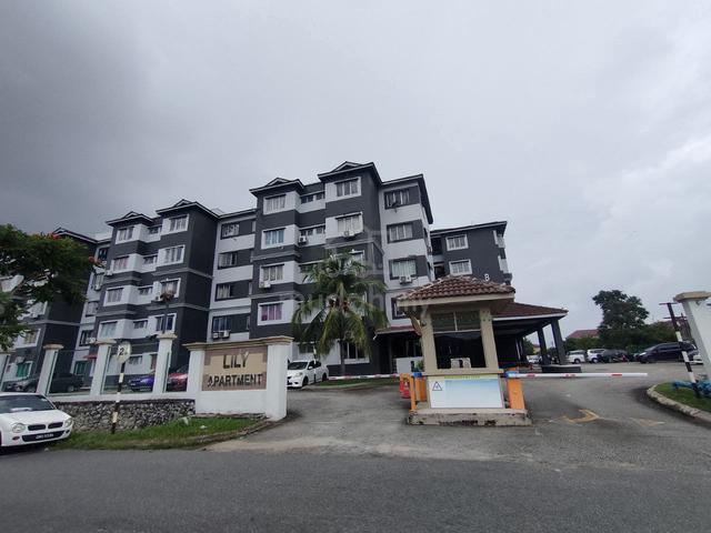 Lily Apartment ( Saujana Utama ) 1