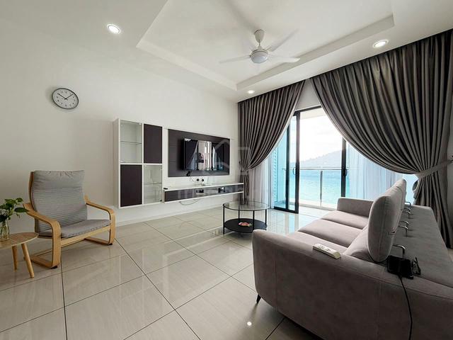 Queens Residences Q1 @ Queens Waterfront 1