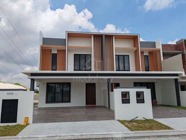 Full Loan 0% downpayment Double Storey Terrace Freehold Bandar Tiram 1