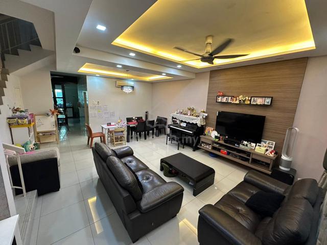 (GATED/FULLY RENOVATION) 2 Storey House Damai Residence Kemuning Utama 1