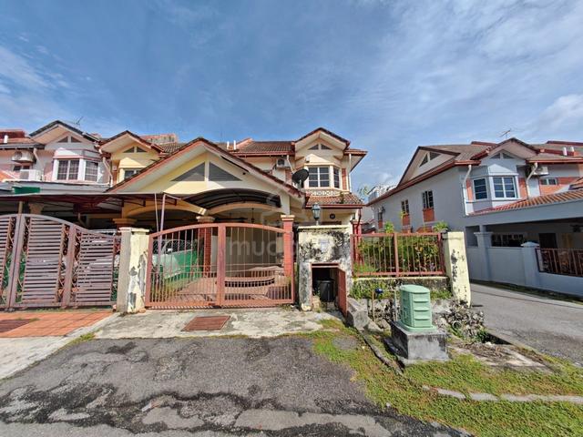 FREEHOLD END LOT Double Storey Bandar Tun Hussein Onn Cheras 1