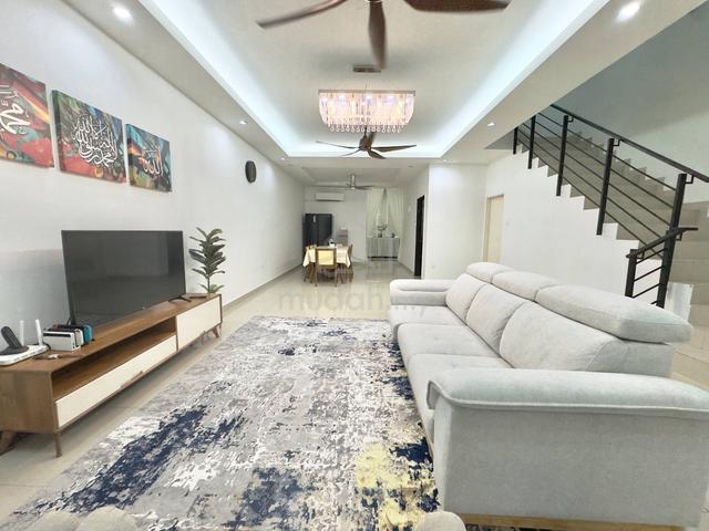 FULLY RENOVATED MOVIN READY Double Storey Bangi Avenue Seksyen 6 Bangi 1