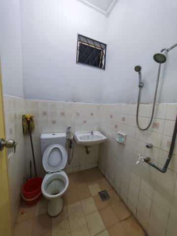 senai utama 1 tingkat rumah utk disewa 1