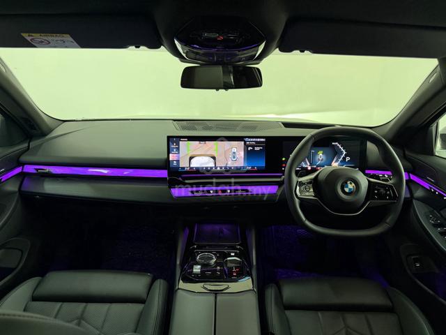 BMW 520I 2.0 Sedan - 5