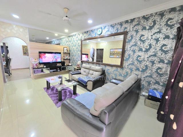 RENOVATED! Single Storey Terrace Seksyen 2 Shah Alam 1