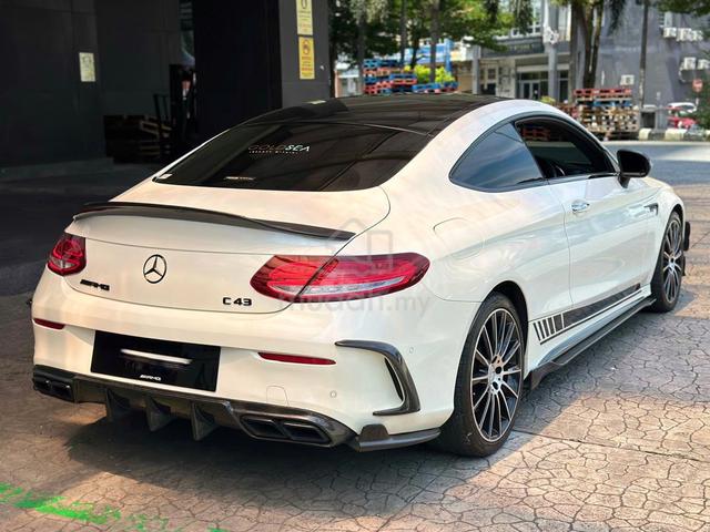 Mercedes Benz C43 3.0 AMG Coupe - 5