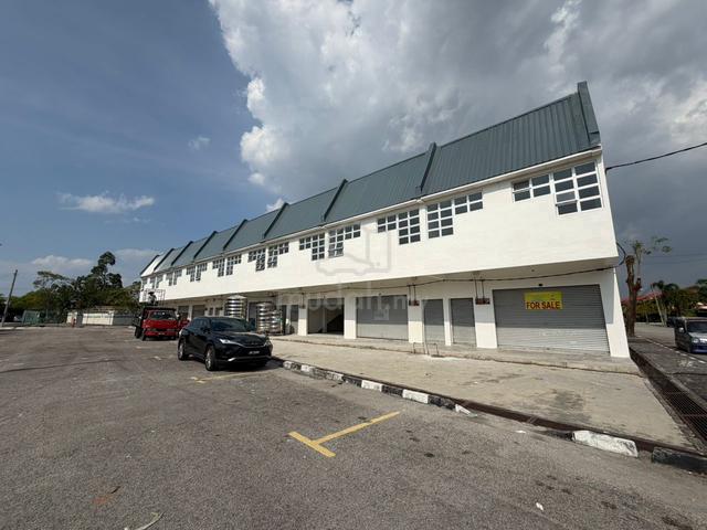 Newly Paint Ground Floor Shop at Taman Sejahtera Indah for Rent 1