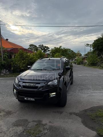 2015 Isuzu D-MAX 2.5 DIABLO 4X4 VGS 4JJ1-TCX VGS - 2