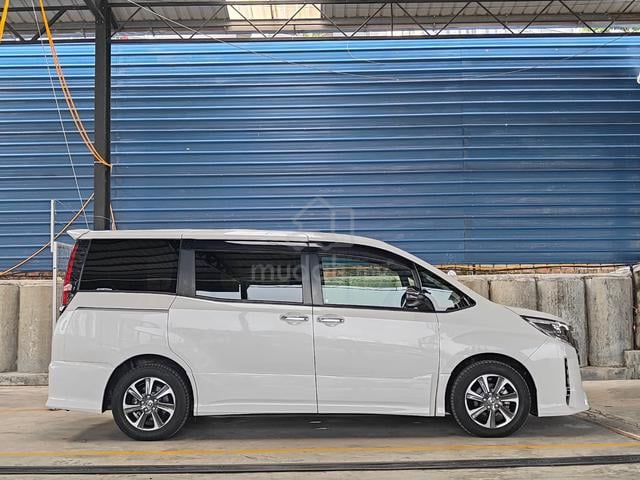 2021 Toyota NOAH 2.0 SI (A) - 4
