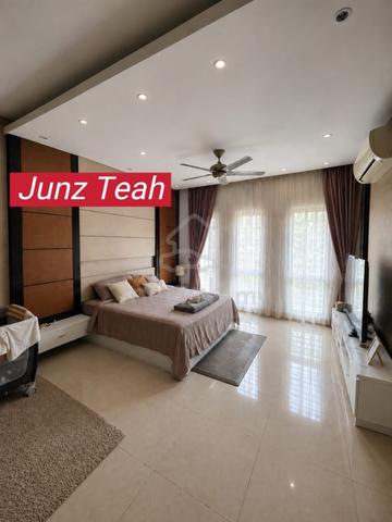 3 Storey Terrace House For Sale | Near Queensbay | Freehold 1