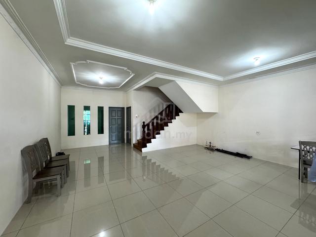 100% LON, Double Storey, UNI GARDEN 4