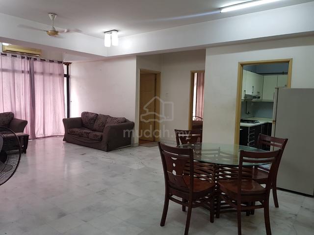 Villa Putra 1