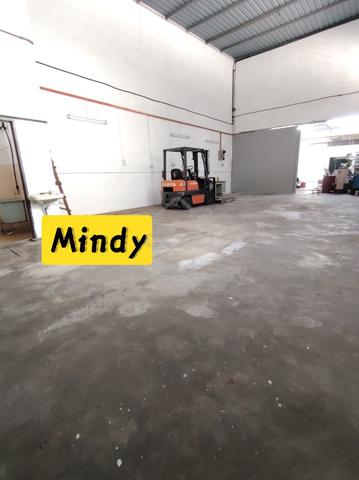 1.5 Storey Light Industrial Factory for Rent 1
