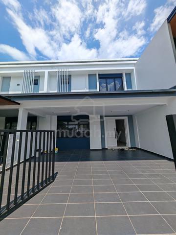 Green Pavillion @ Indahpura 2Storey Full Furnish Near Senai Airport 1