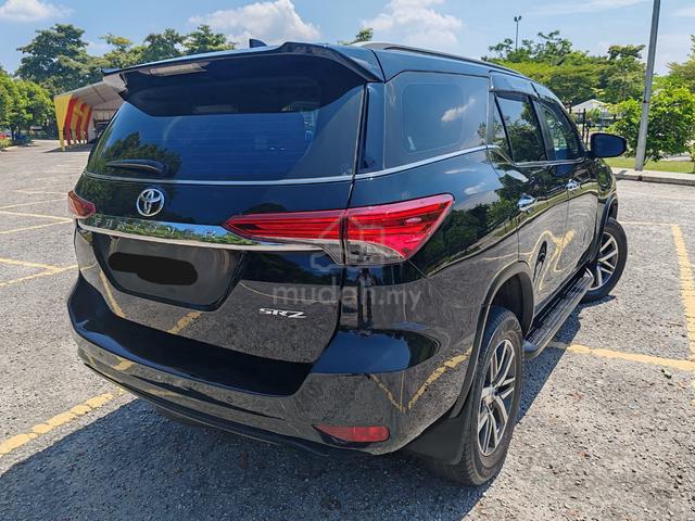 Toyota FORTUNER 2.7 SRZ PETROL 7SEAT LOW MILEAGE - 2
