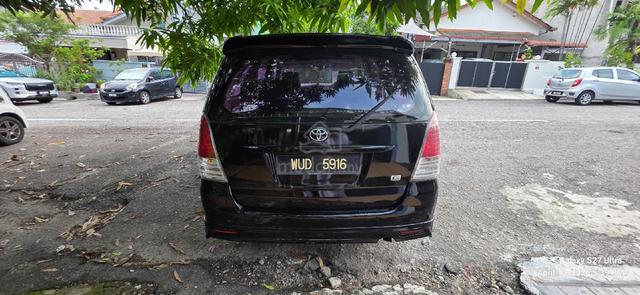 2010 Toyota INNOVA 2.0 E FACELIFT (M) - 4