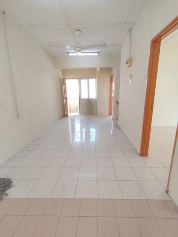 Taman Jasmin Senawang Seremban (Townhouse 1st Floor)3Bed 2Bath+1 Car P 1