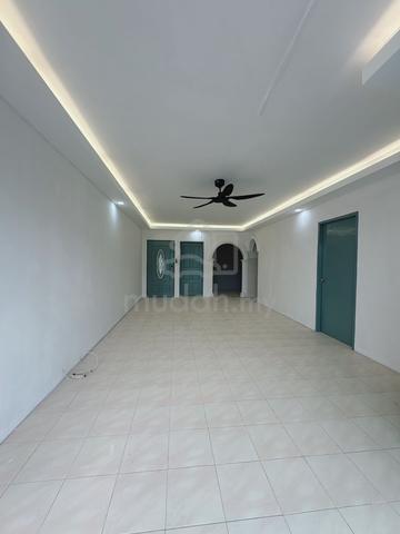 Lakeview Apartments 1