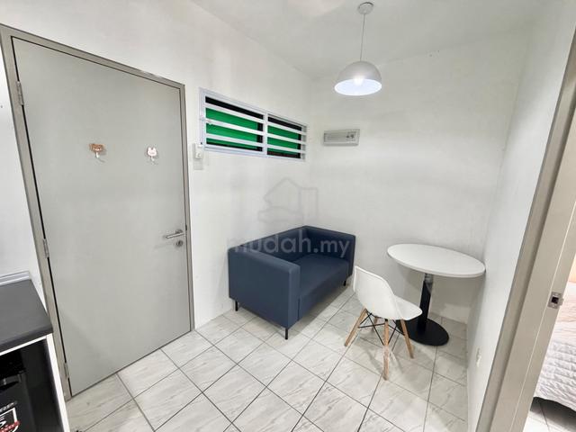Uni Suites 1